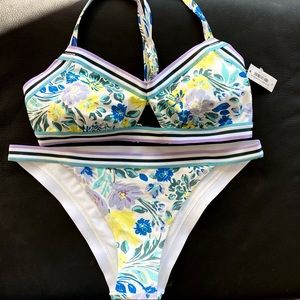 ADORE ME NWT bathing suit set!! Size Medium